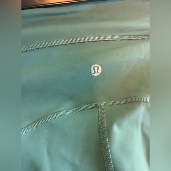 Lululemon Invigorate High-Rise 25" Tights 8  Olive Green Women's Pants Leggings - Picture 4 of 6
